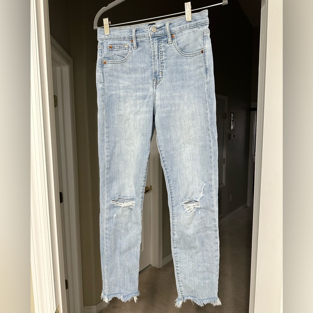 GAP high rise true skinny distressed jeans size 4